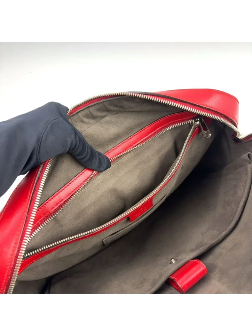 Gucci Guccissima Leather Red Business Bag Silver